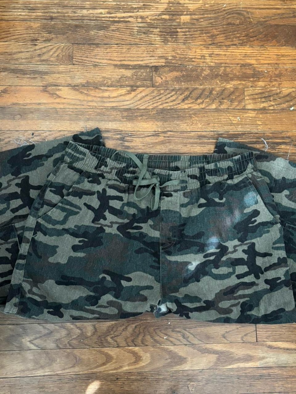camo cargo pants